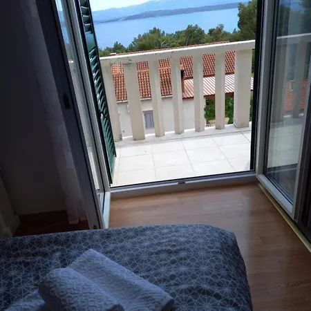 Apartments Jelavic Bol Exterior photo