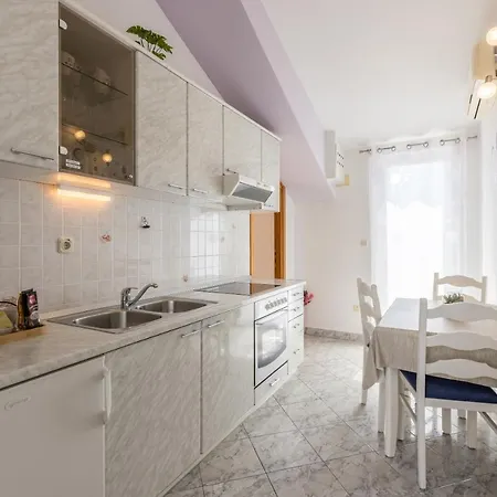 Apartments Jelavic Bol Exterior photo